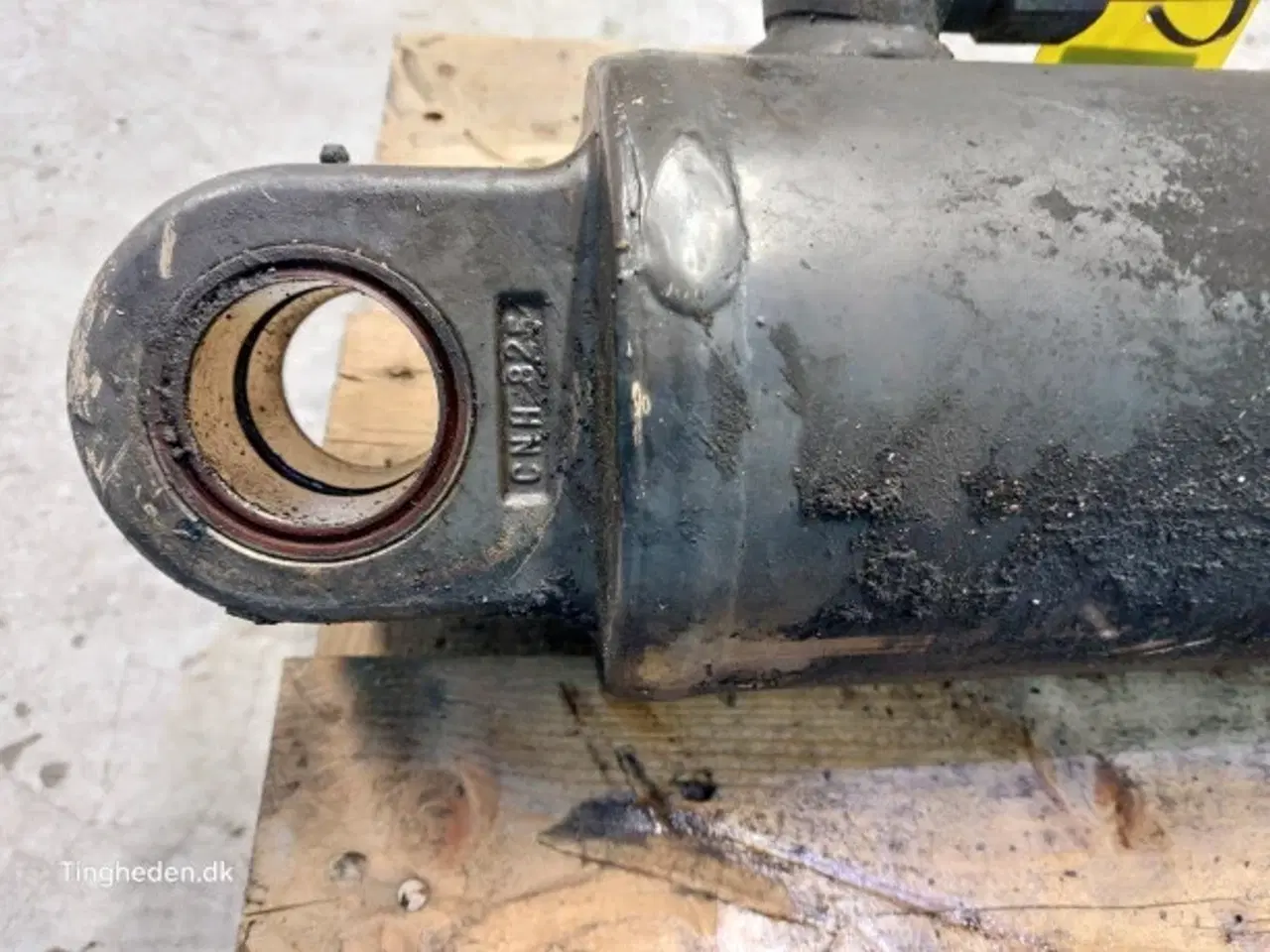 Billede 7 - New Holland LB110 Cylinder 85800830