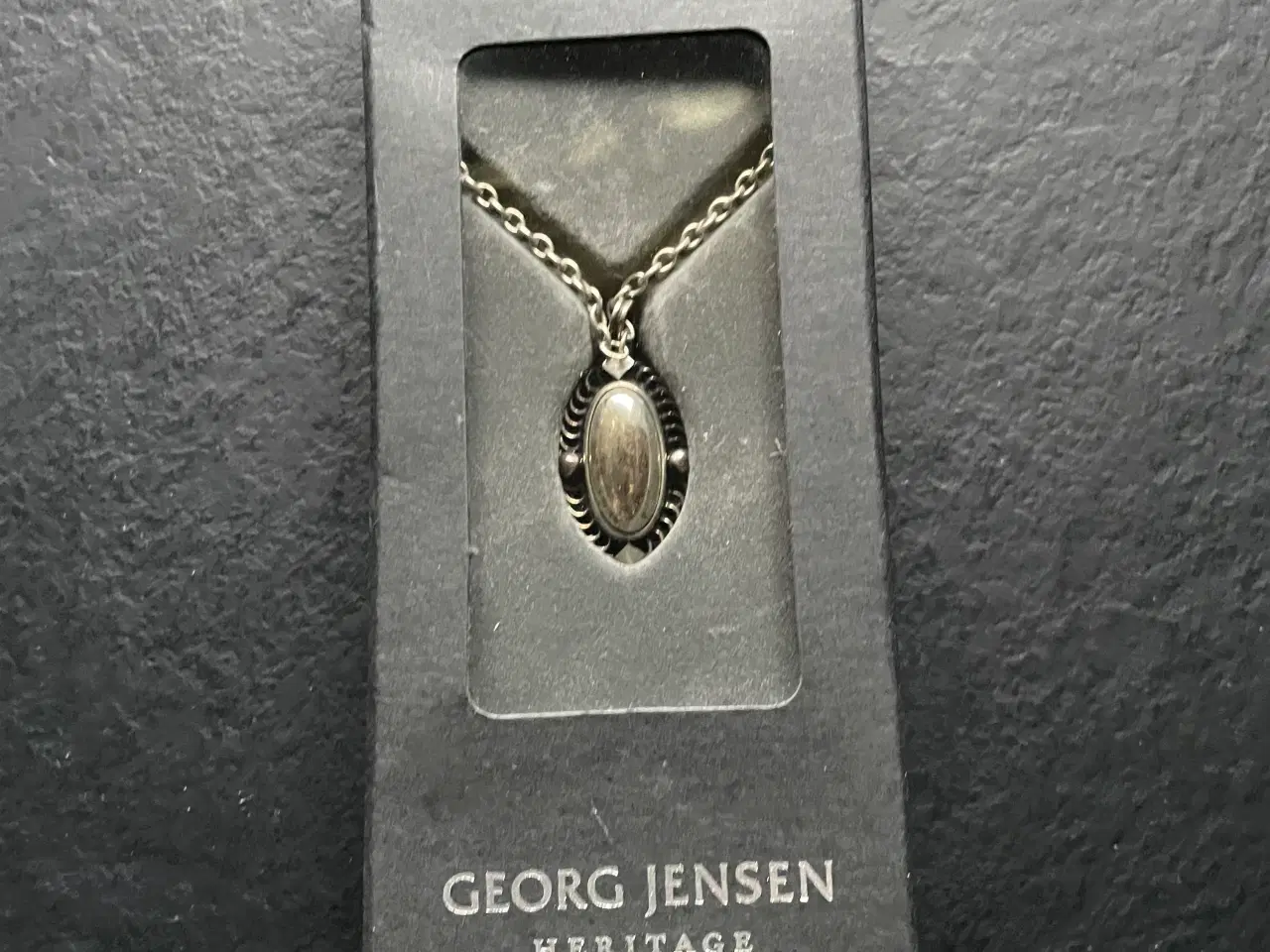 Billede 3 - Georg Jensen heritage årssmykke 2004 i sølv