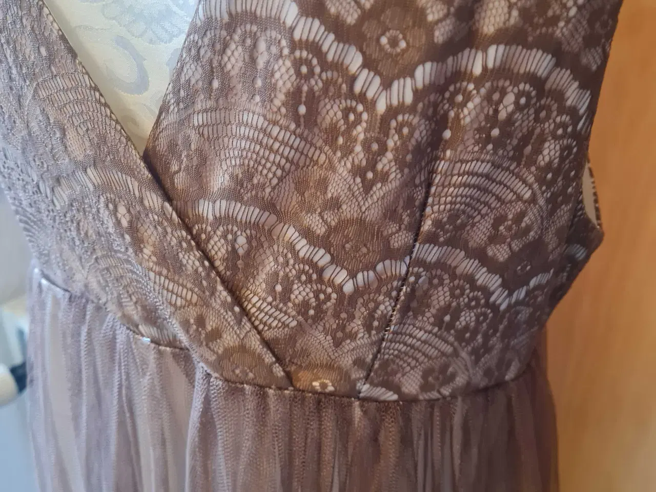 Billede 8 - Vila festlig kjole str XL 42