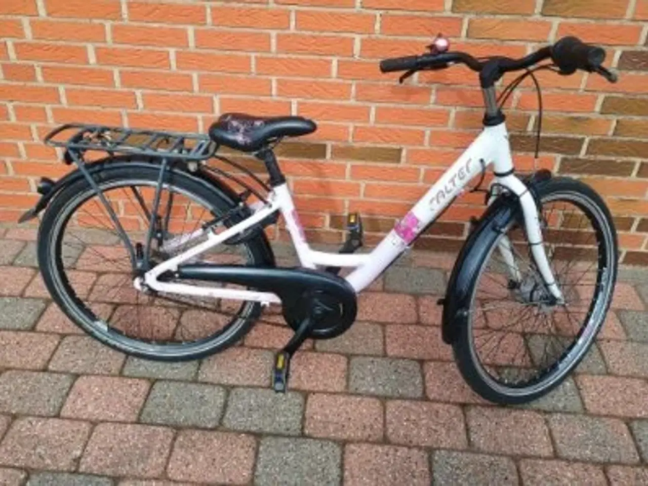 Billede 1 - 24" Pigecykel til salg i 9610