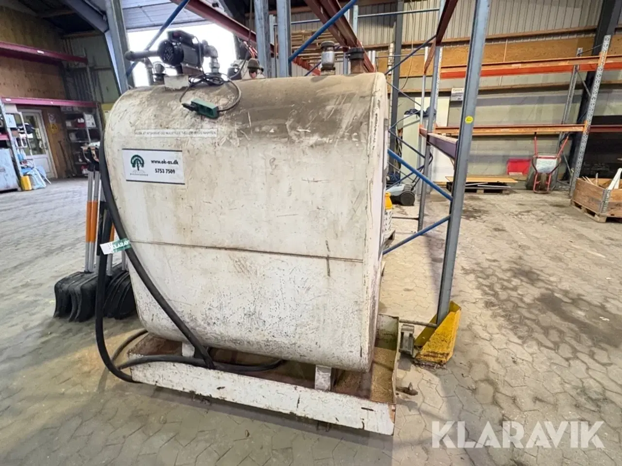 Billede 1 - Diesel tank med pumpe Roug 1200 liters