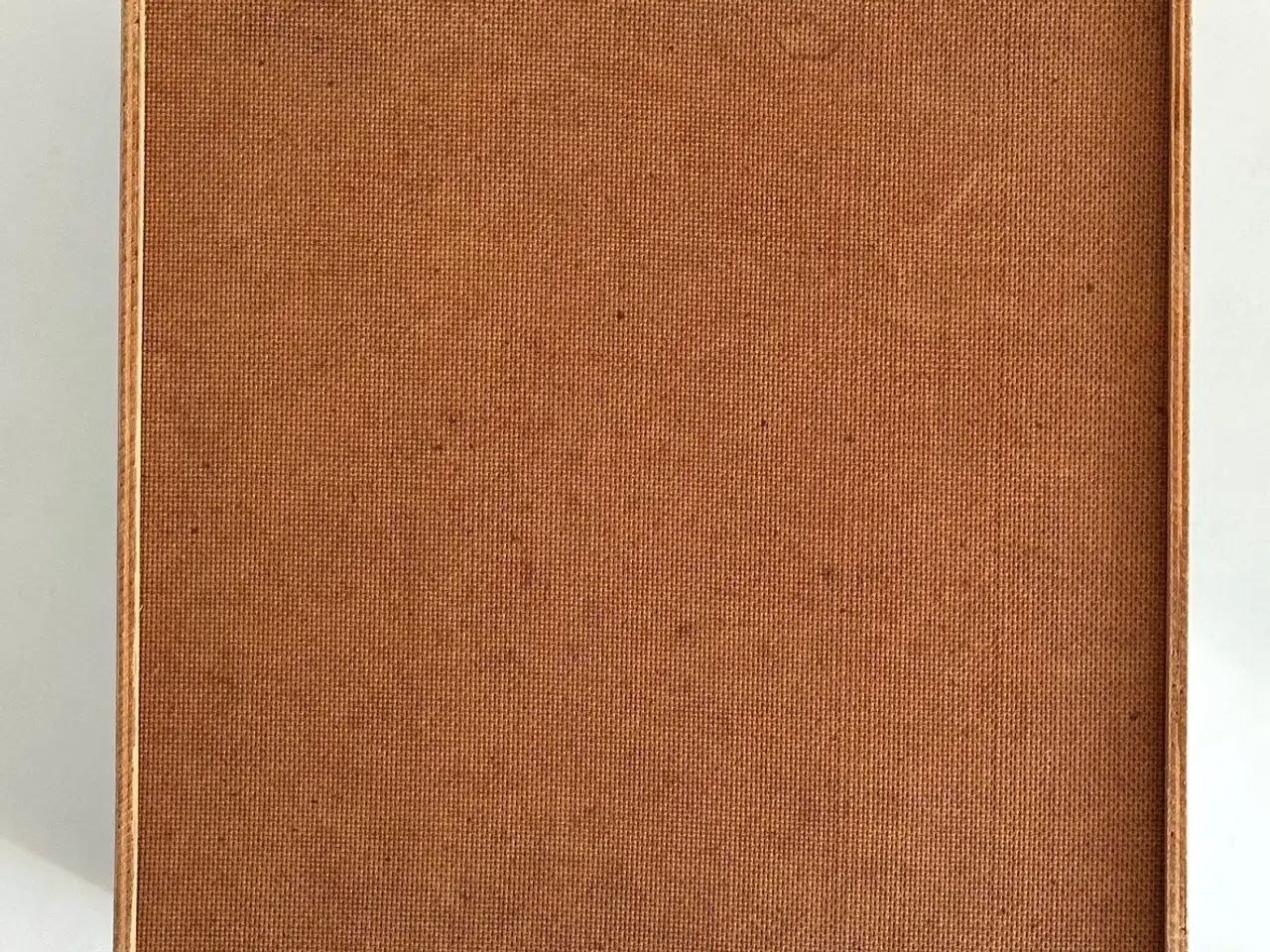 Billede 12 - Vintage dukkeskab m 2 låger