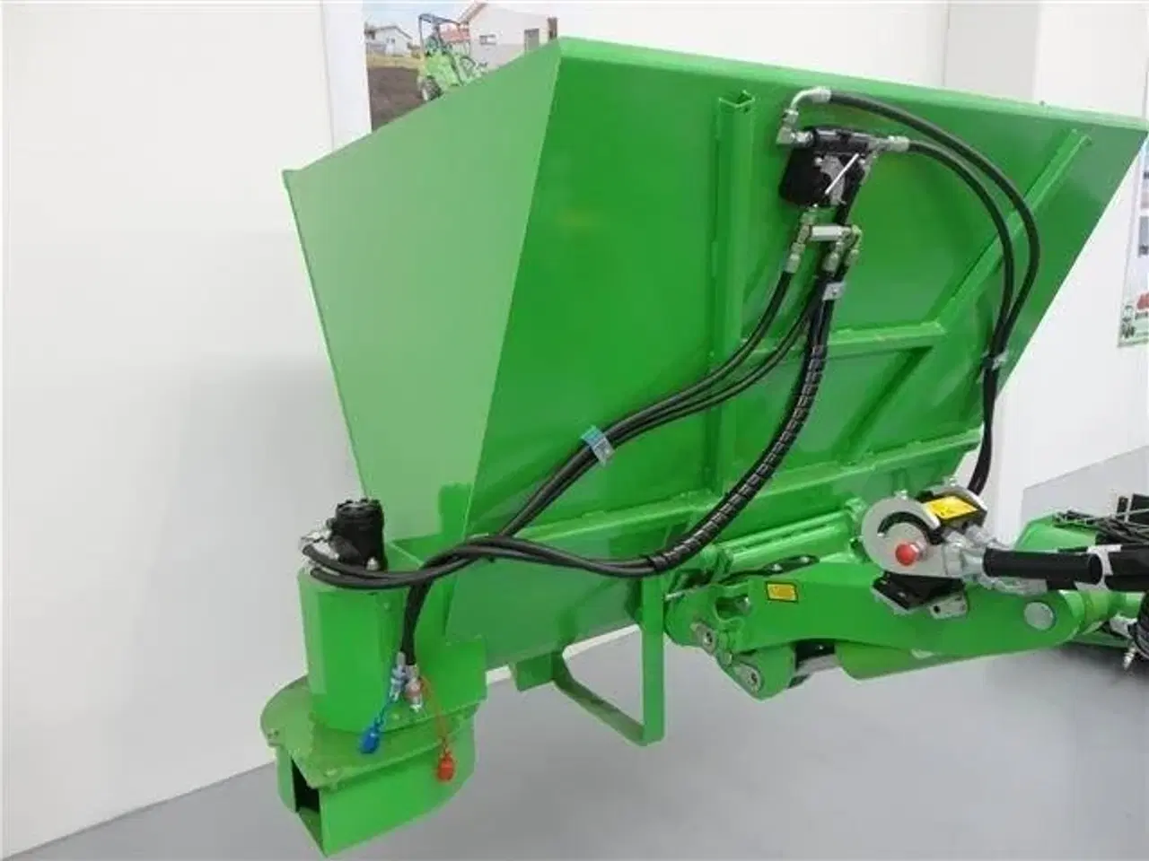 Billede 1 - Avant Strøkasse halm/savsmuld