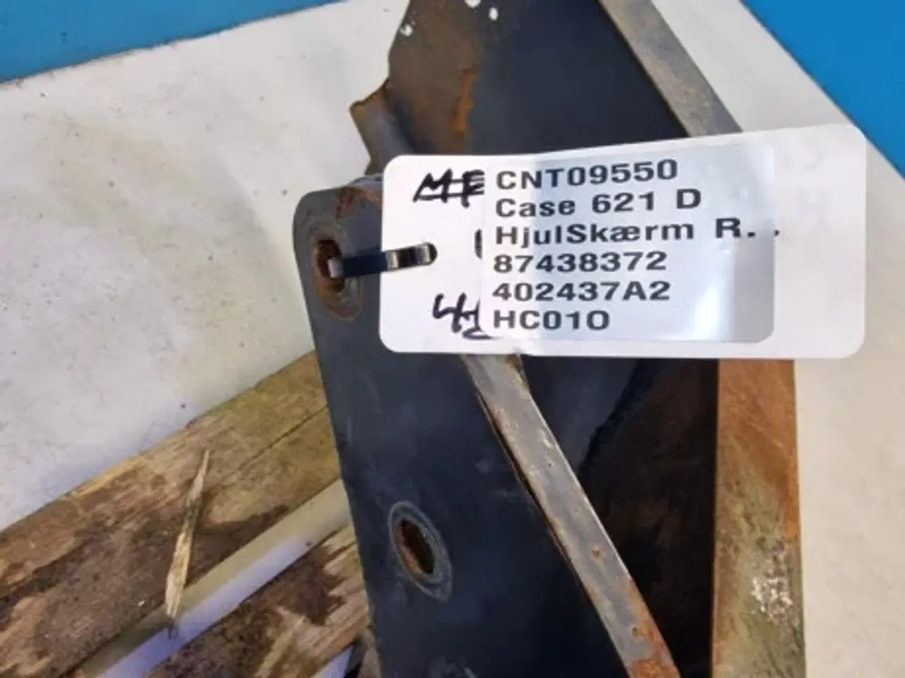Billede 3 - Case 621D Hjulskærm R.  87438372