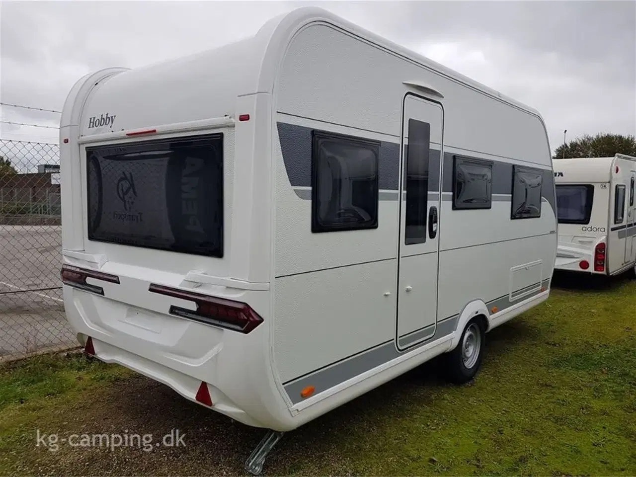 Billede 3 - 2024 - Hobby On Tour 460 DL   EFTERÅRSTILBUD nu nedsat med kr. 7.245,- | Populær rejsevogn med enkeltsenge. Kan opvejes til 1500 KG.