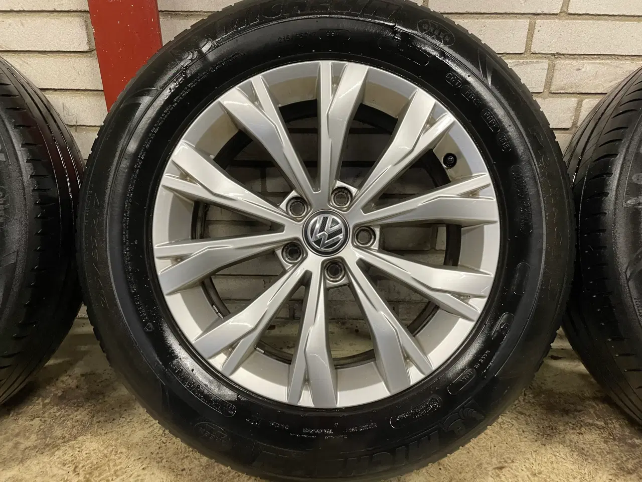 Billede 5 - 17 VW Tiguan 215/65r17 Ref.150 sommer