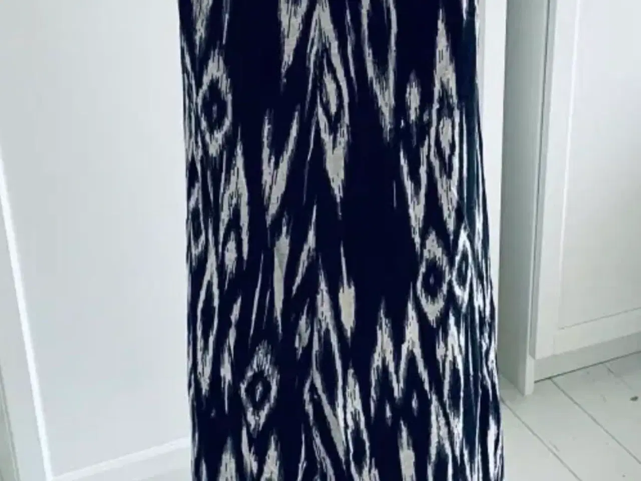 Billede 2 - Kjole fra H&M