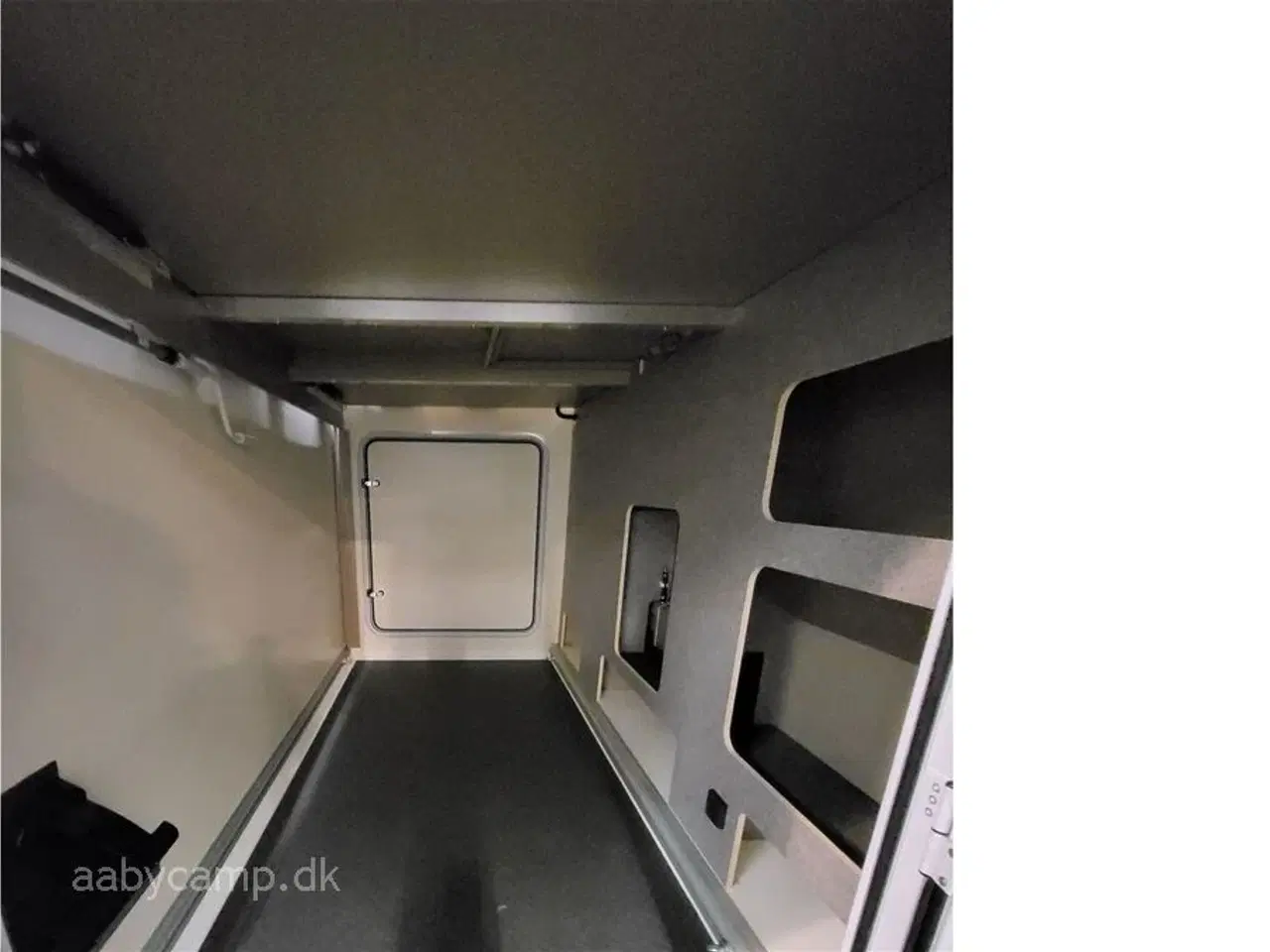Billede 16 - 2025 - Euramobil Profila T726 EF   Luksus Delintegreret Camper på Mercedes 4500 kg, 170 HK