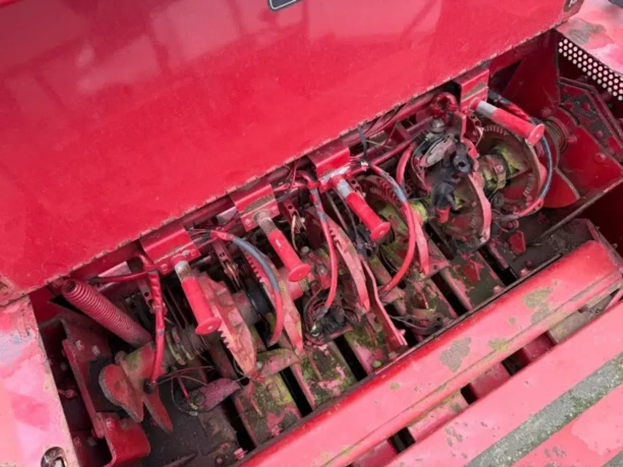 Billede 9 - New Holland BB980 (Sælges i dele/For parts)
