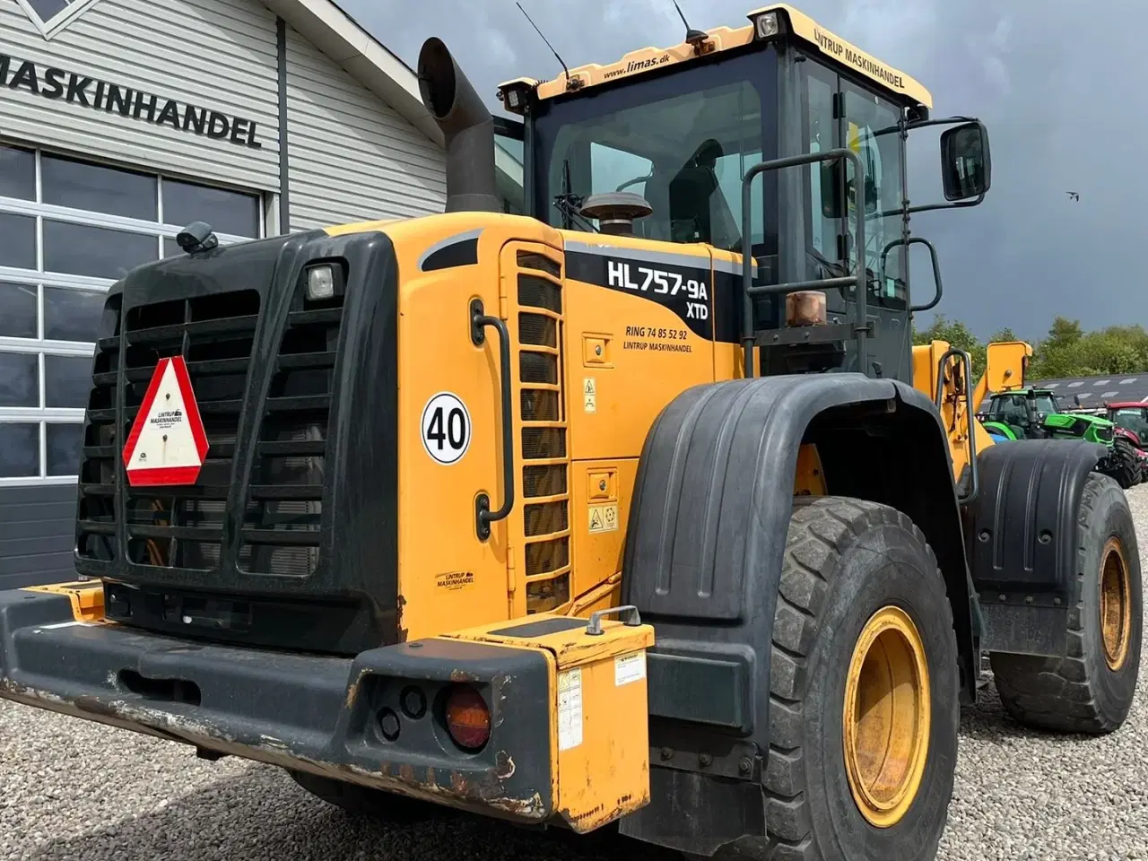 Billede 10 - Hyundai 757-9A XTD med lan-arm. En-ejeres maskine med Lock-UP.