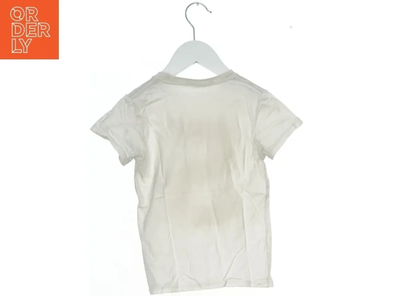 Billede 2 - Hvid T-shirt med talprint fra Siri Jeans (str. 104)