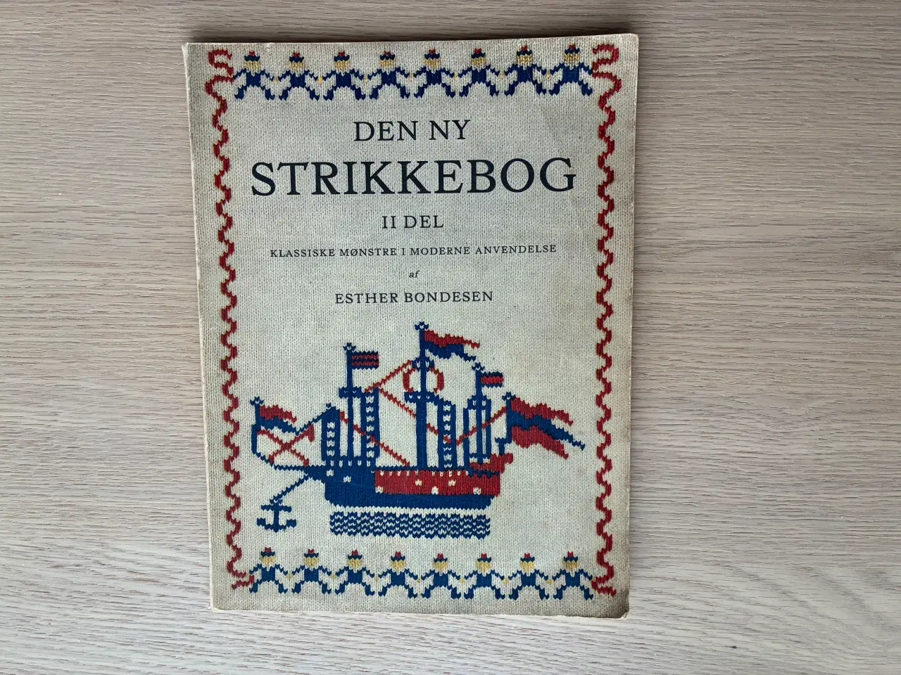Billede 1 - Den Ny STRIKKEBOG II del - Esther Bondesen