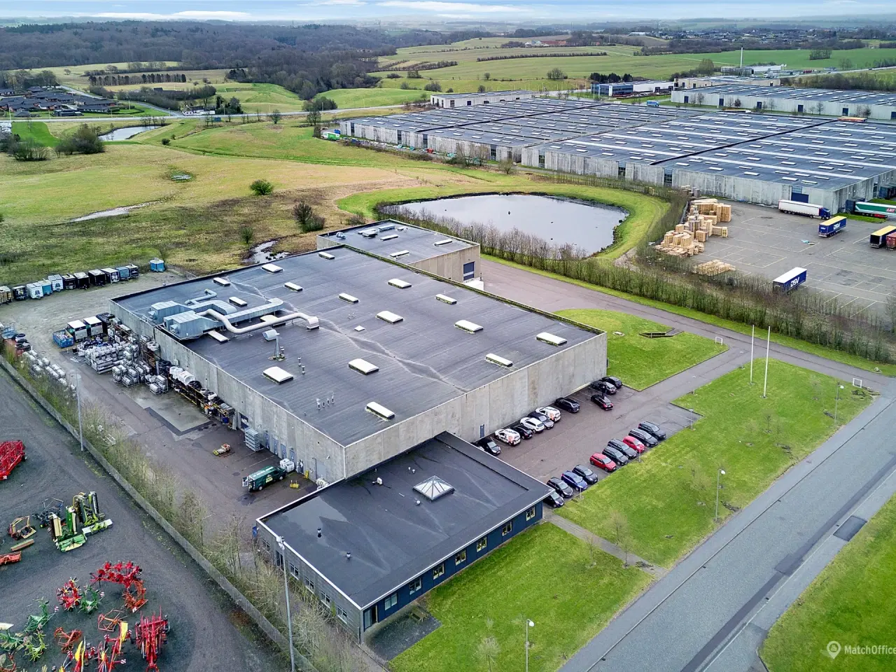 Billede 1 - Logistikejendom fra 2008 på Egeskovvej 8 i Horsens tæt på E45