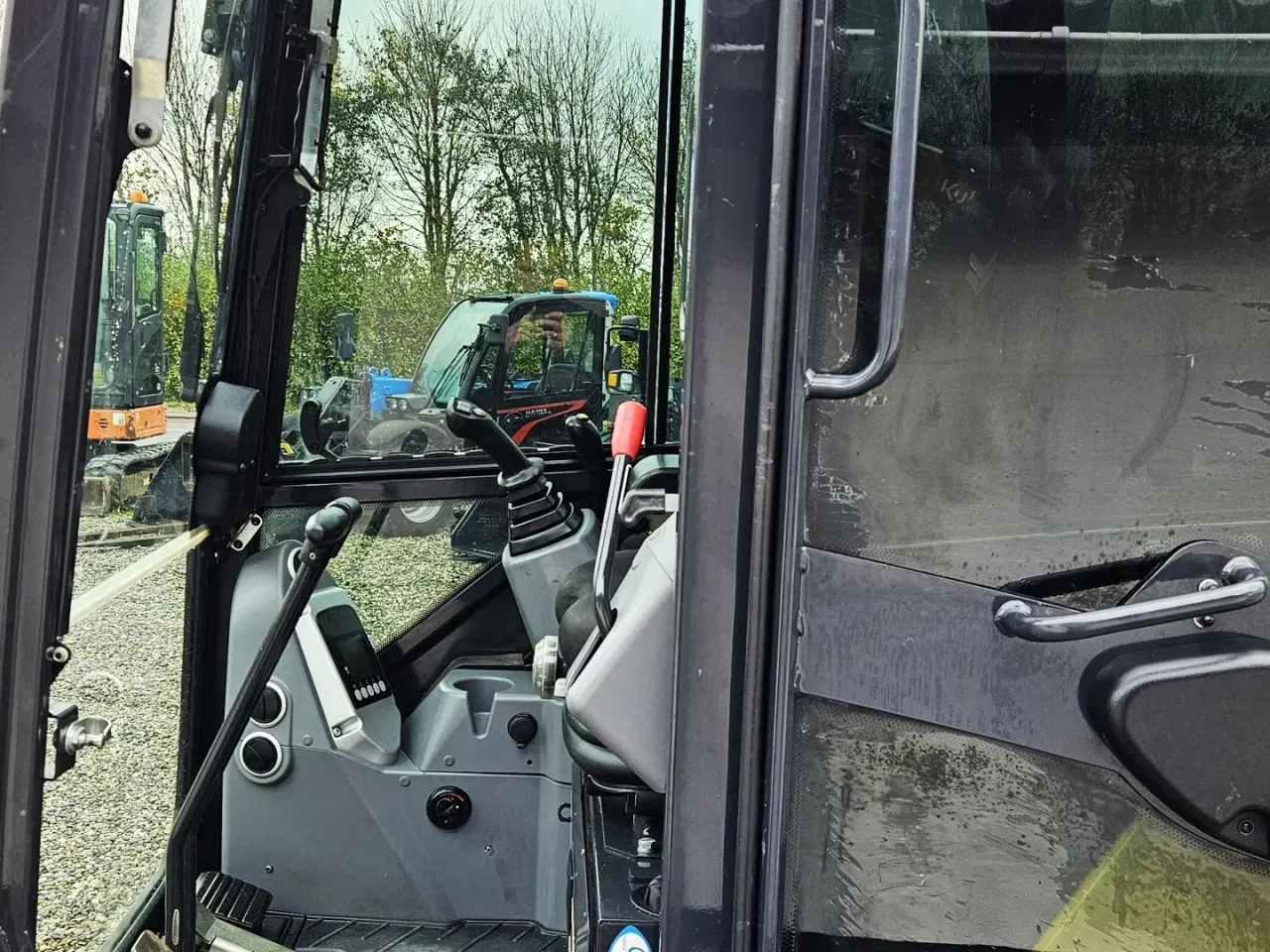 Billede 12 - Yanmar SV17 / 2022 / 800 timer / tiltman & skovlsæt