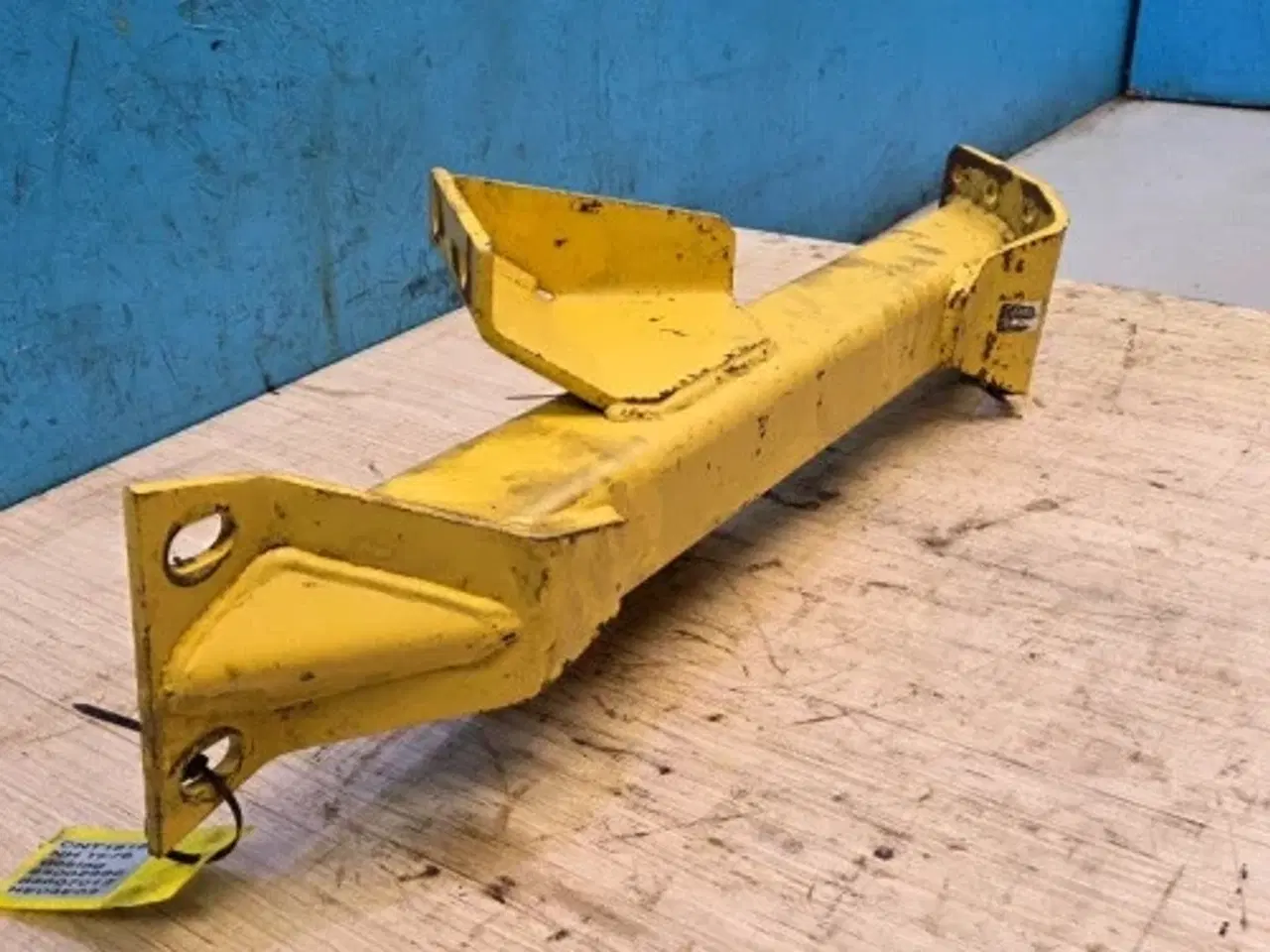 Billede 7 - New Holland TF78 Trækbeslag 84002996