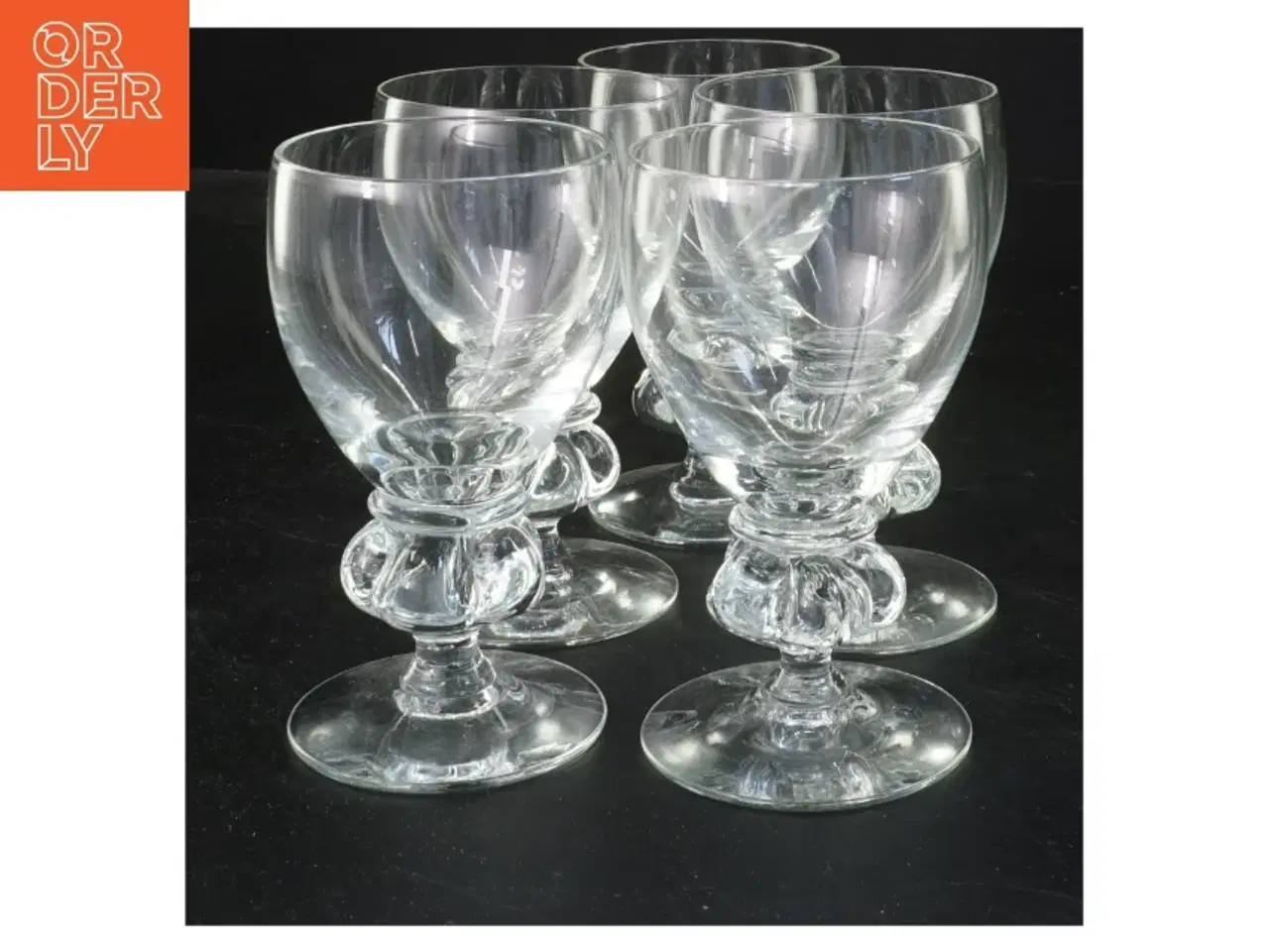 Billede 1 - Sæt af glas med unik stilk fra Holmegaard (str. Ø 6,5x11,5 cm)