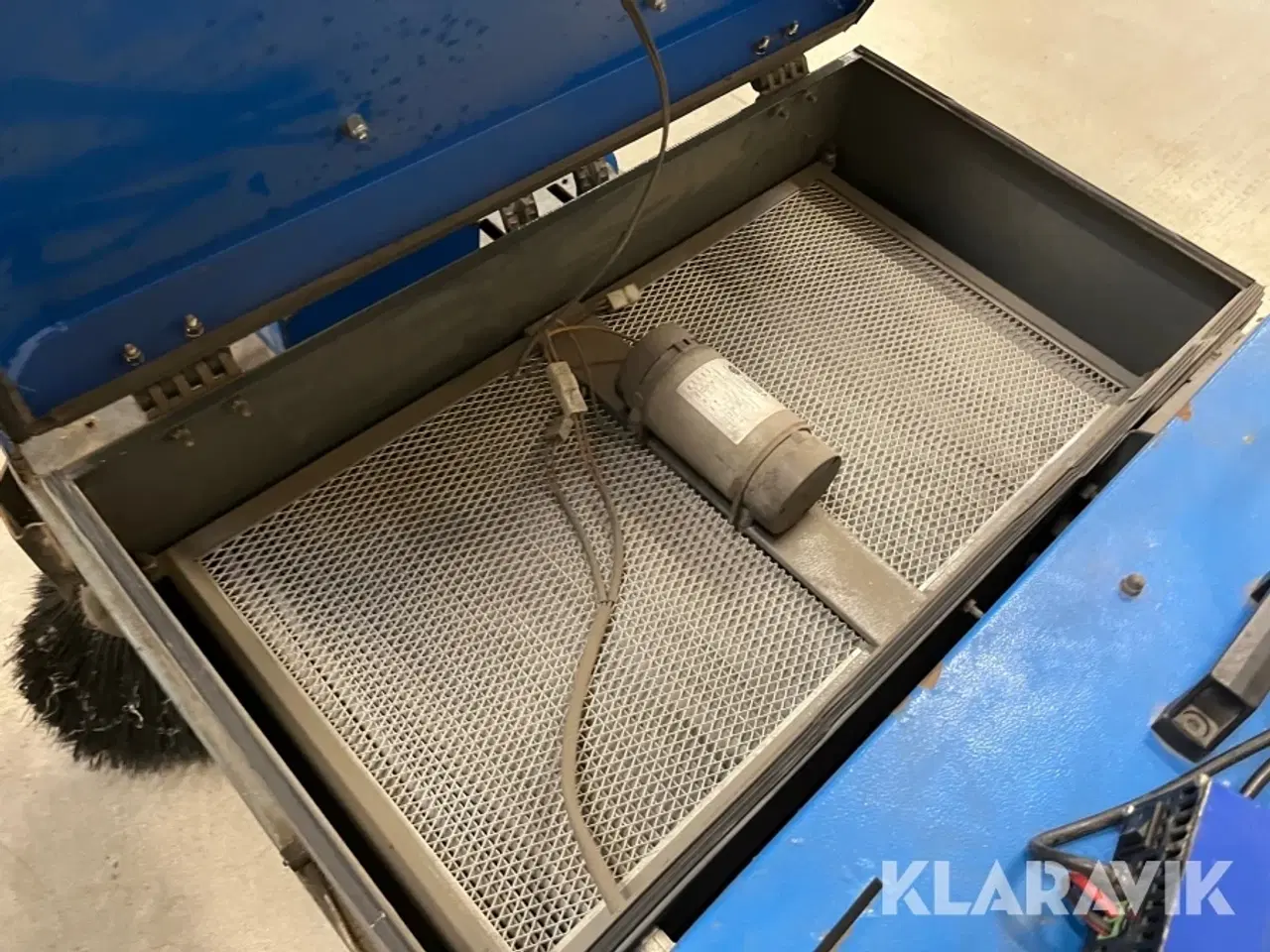 Billede 10 - Fejemaskine Isal PB110