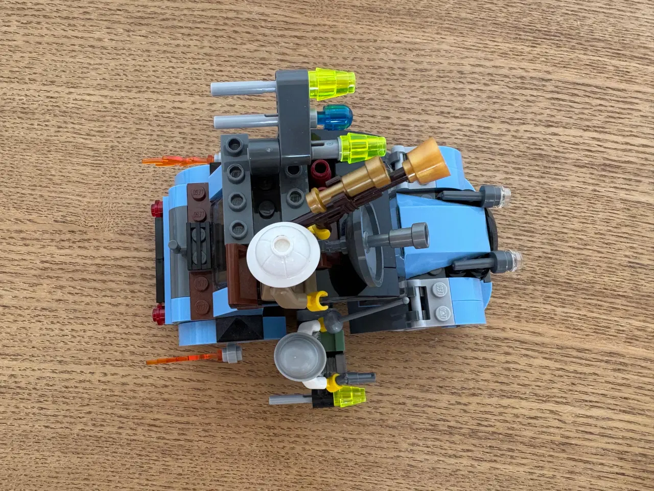 Billede 7 - LEGO – The Crazy Scientist & His Monster (9466) 