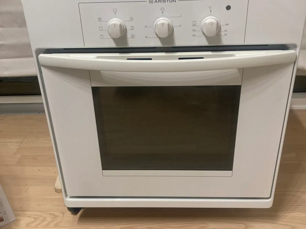 Billede 1 - Indbygningsovn