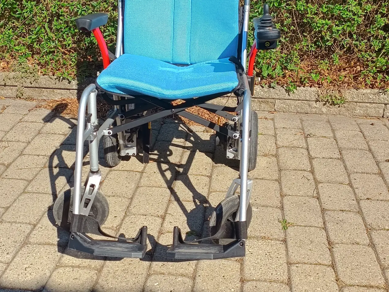 Billede 1 - Sammenklappelig El kørestol