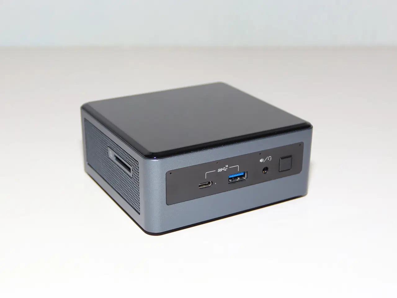 Billede 1 - Intel NUC 10FNH Frost Canyon