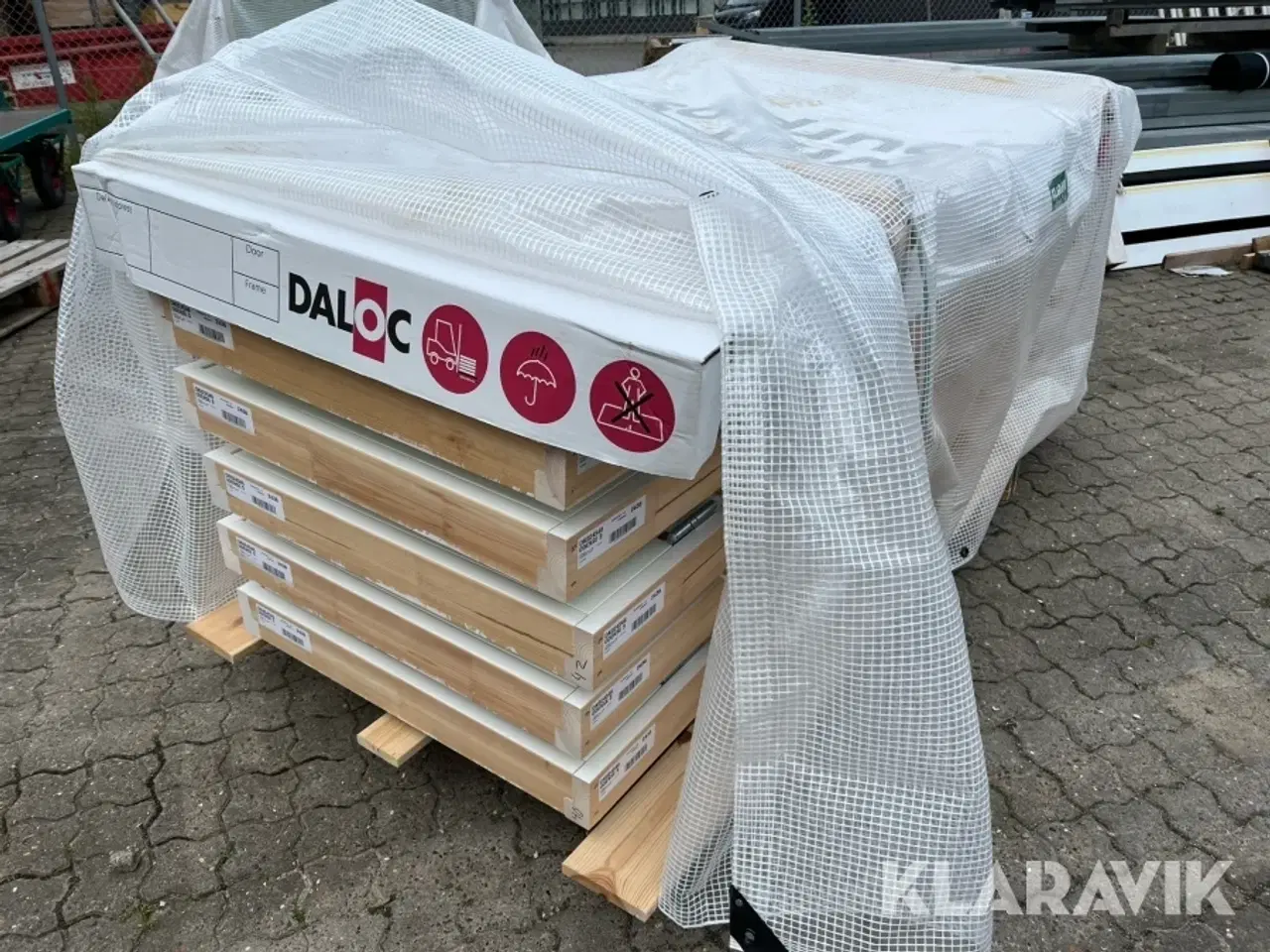 Billede 1 - Døre med karm DALOC