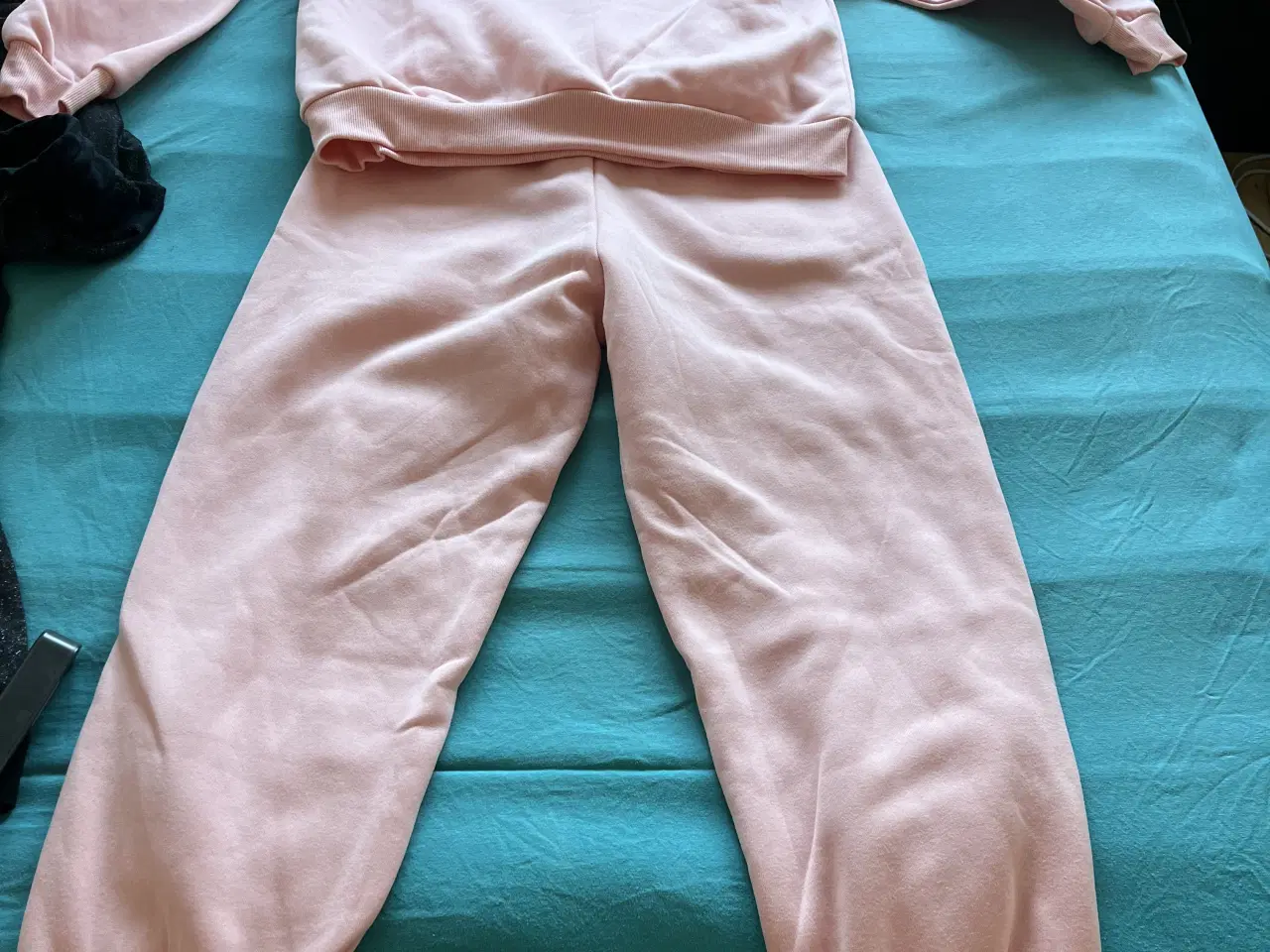 Billede 4 - Joggingsæt str L 