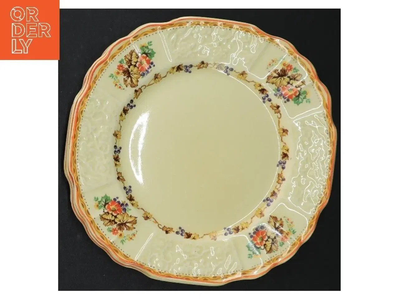 Billede 3 - Dekorative porcelænstallerkner (str. Ø. 17 cm)