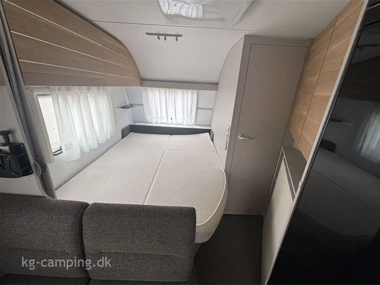 Billede 9 - 2021 - Adria Adora 613 PK   Stor familievogn med mover og aircondition