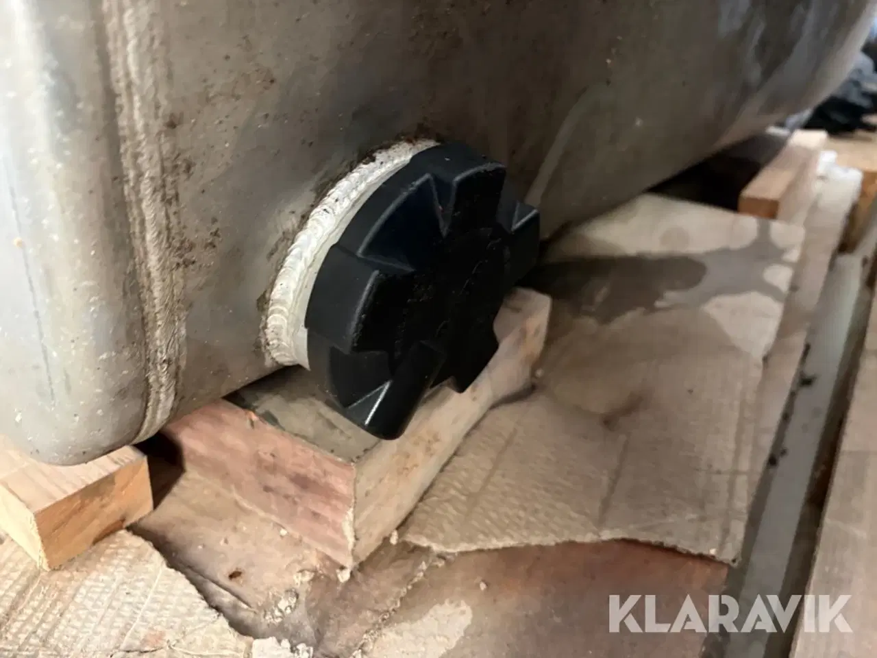 Billede 5 - Brændstoftank