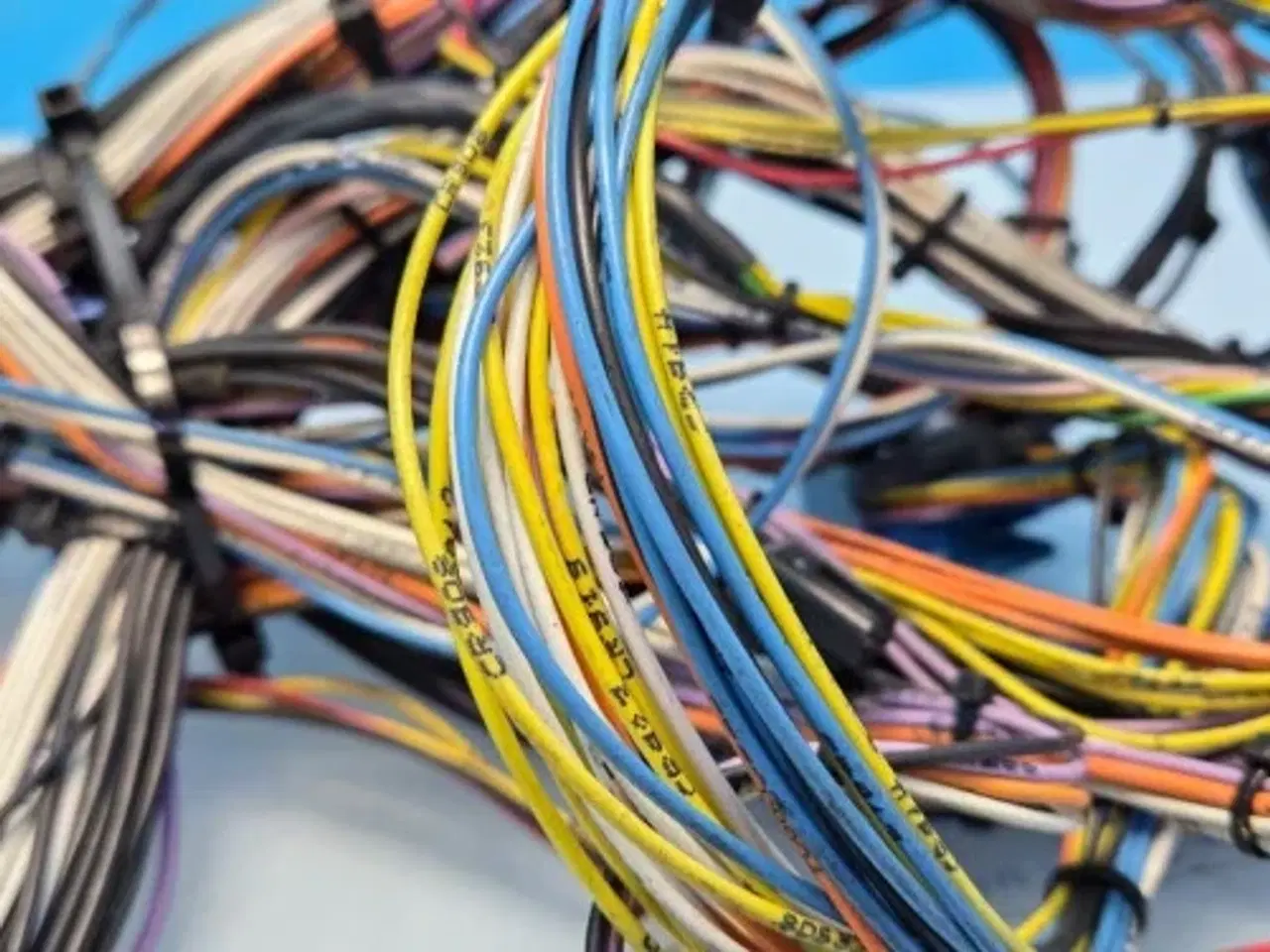 Billede 5 - New Holland CR9080 Ledningsnet