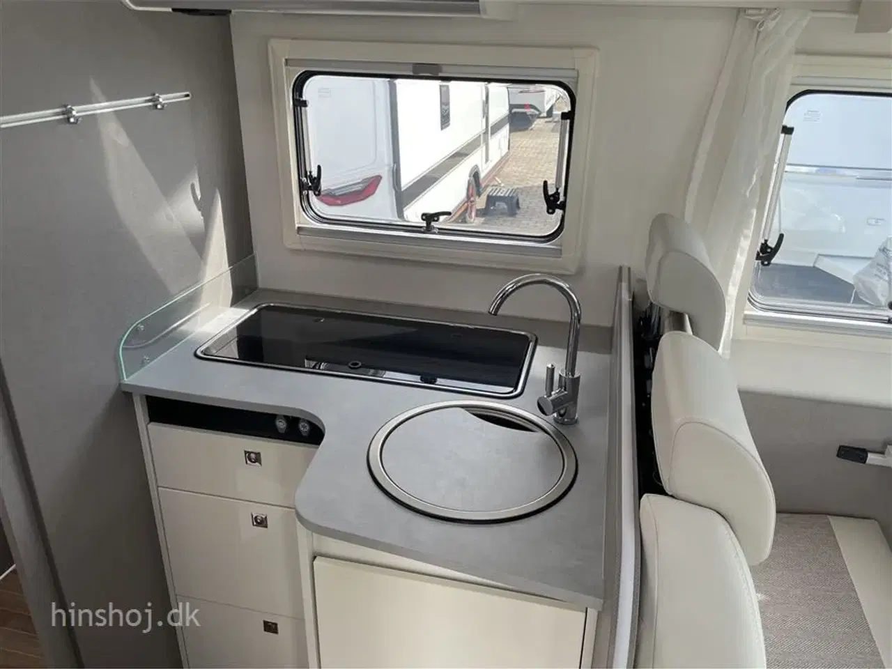 Billede 10 - 2024 - Hymer Etrusco T 7.3 SF   Etrusco By Hymer – Luksus og Funktionalitet i Perfekt Harmoni fra Hinshøj Caravan