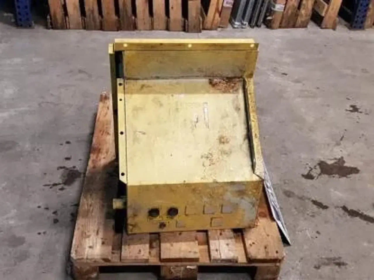 Billede 5 - New Holland Teknikskab  84429091