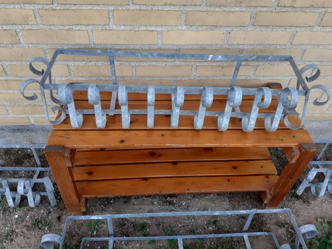 Billede 1 - Stativ til blomsterkasse