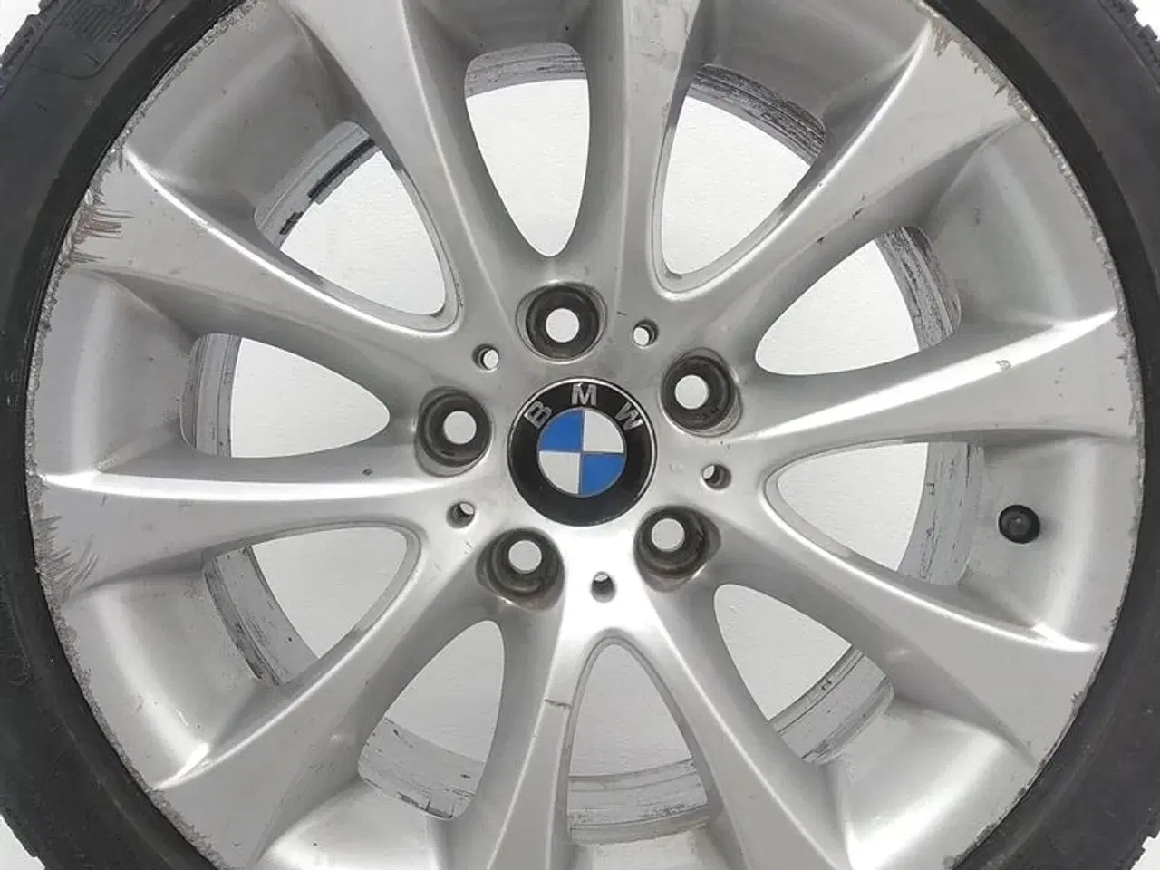 Billede 7 - 17" Org. BMW Alufælge med dæk "V-Spoke 188" A62846