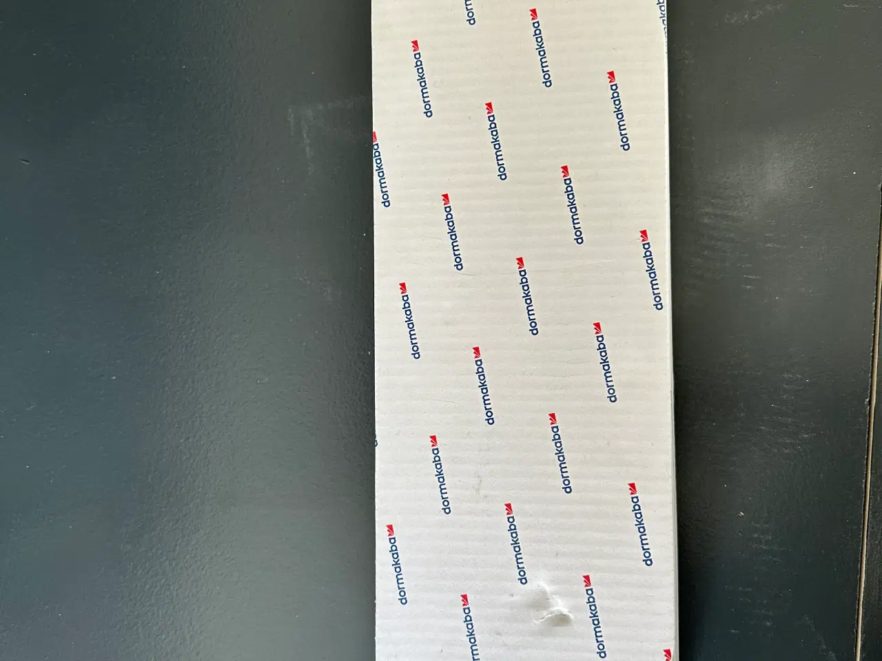 Billede 5 - Dorma dørlukker med sølvfarvet glideskinne...