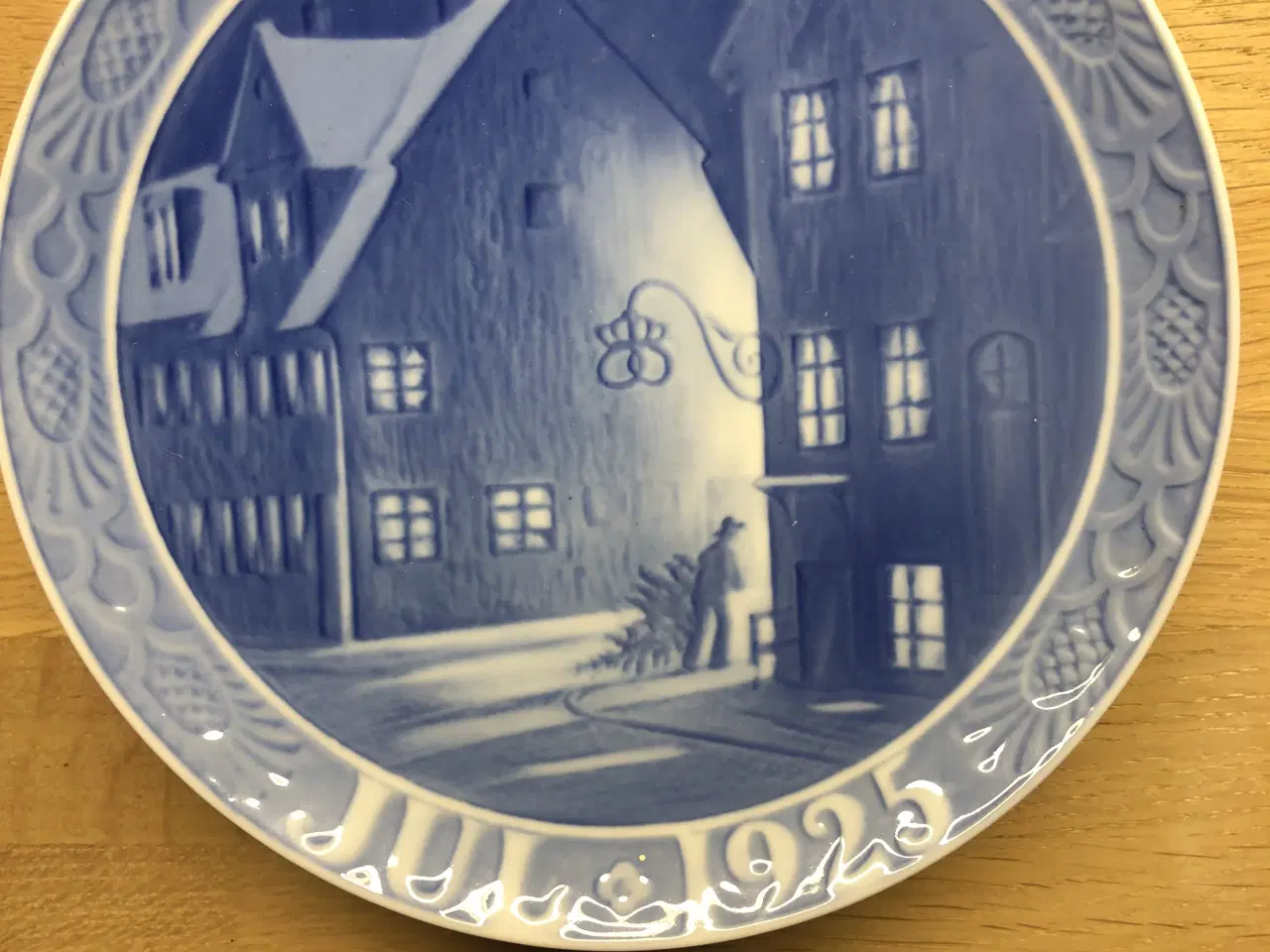 Billede 3 -  6 stk.Royal Copenhagen juleplatter