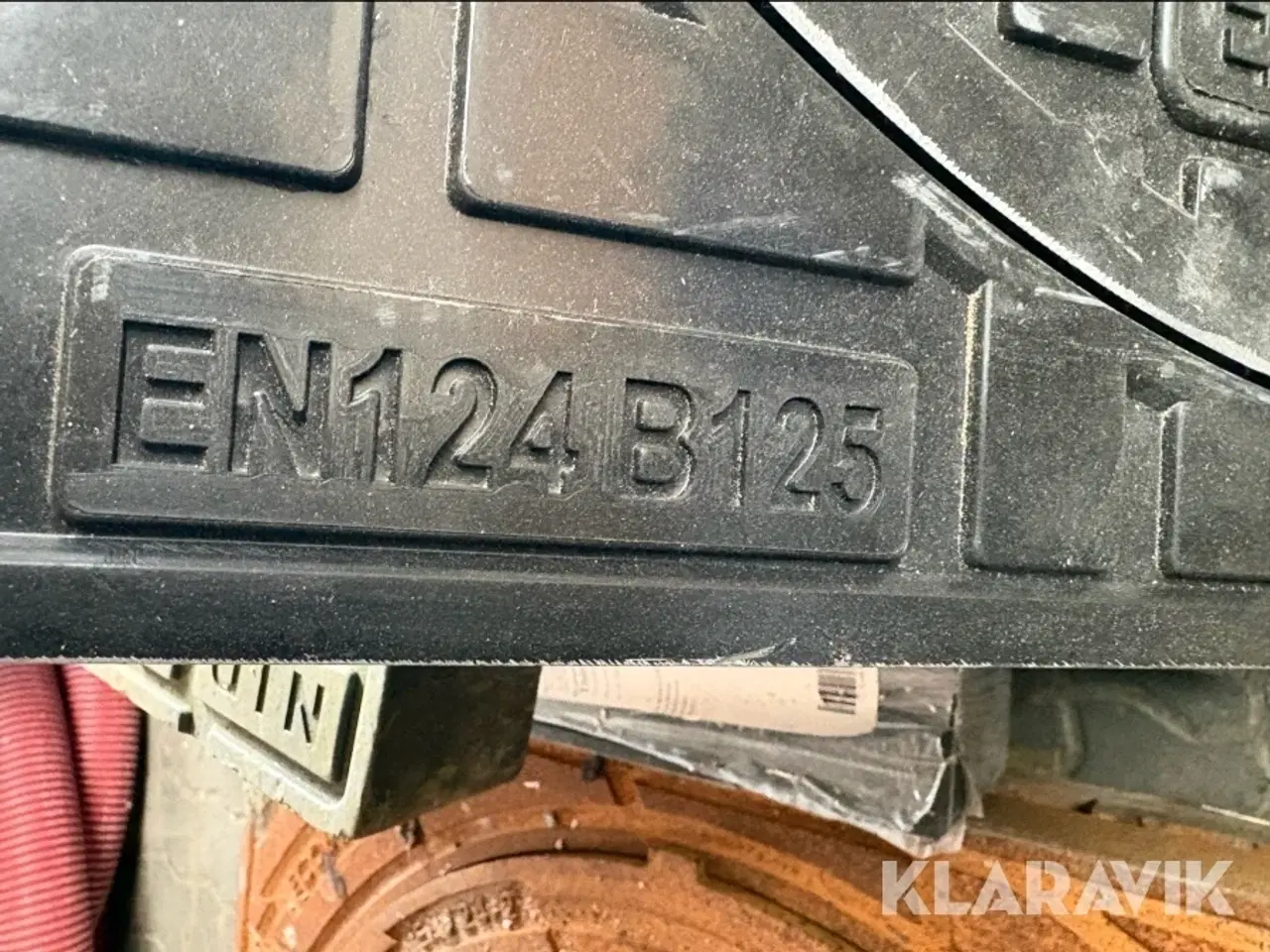 Billede 6 - Brønddæksler og rammer – støbejern & plast (Jesmig / NID m.fl.)