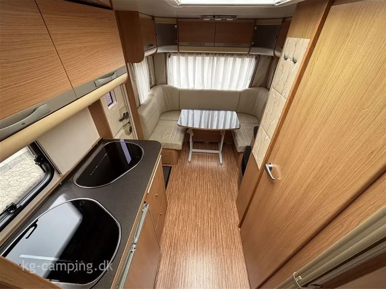 Billede 13 - 2010 - Adria Adora 472 LU   Velholdt enkeltsengsvogn totalvægt 1300