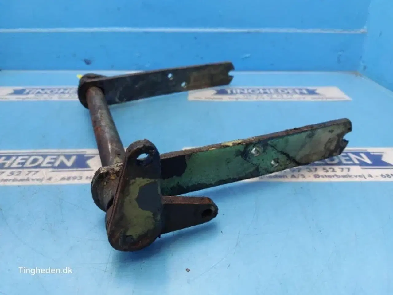 Billede 9 - Massey Ferguson 690 Håndbremse Beslag 1681539M92