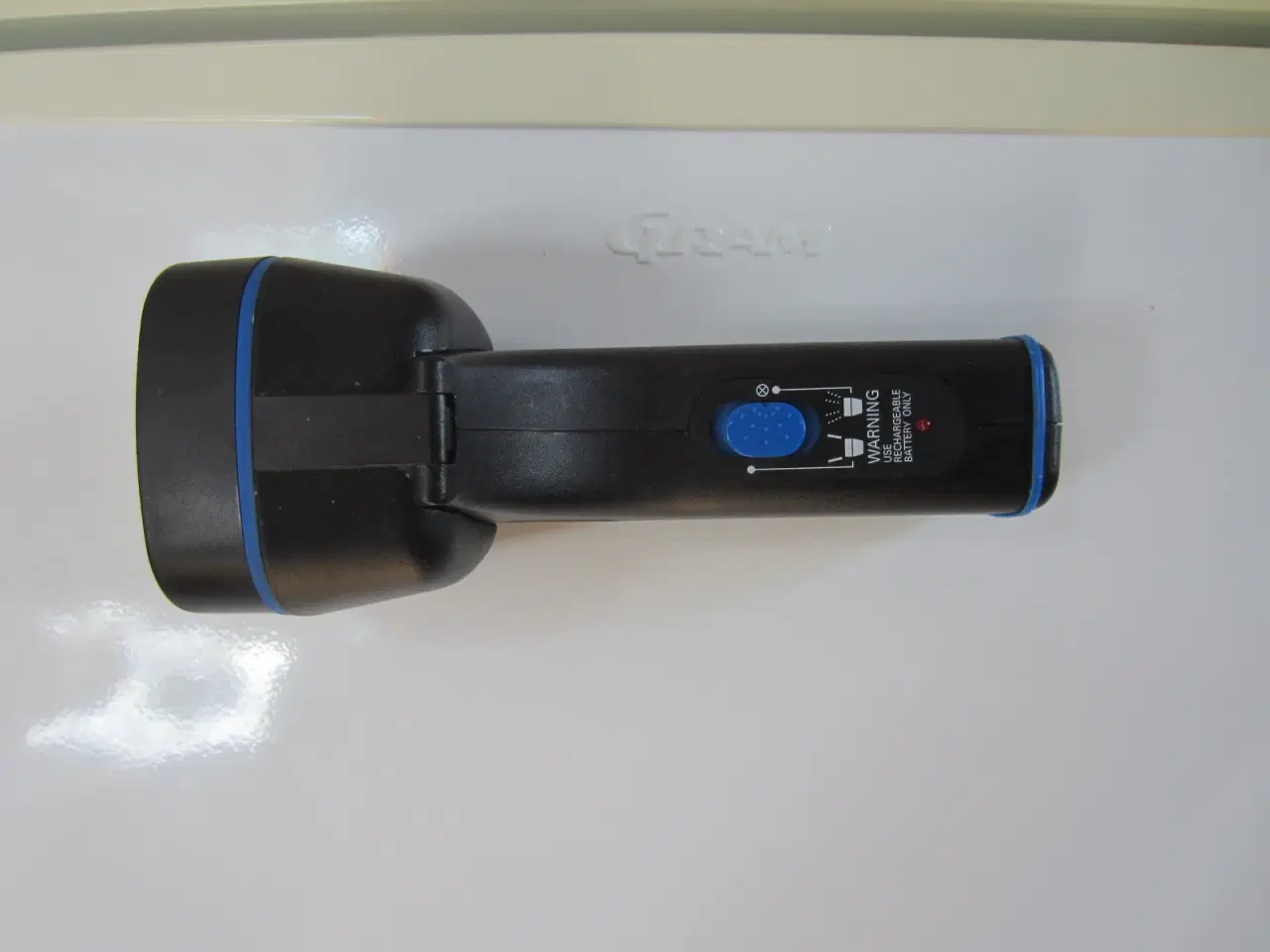 Billede 7 - Uniross genopladelig lommelygte med blink-funktion