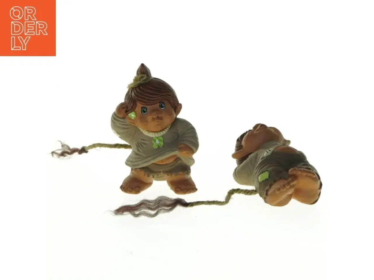 Billede 4 - Troldefigurer, to stk. (str. 11 x 6 cm)