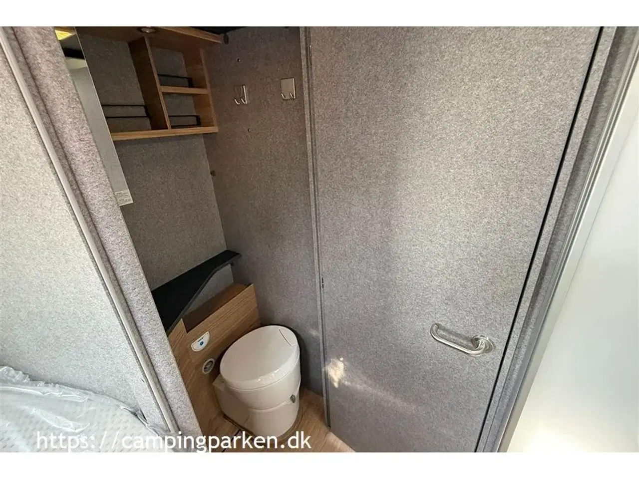 Billede 21 - 2025 - Dethleffs Trend I 7057 EBL   Superflot, nyudviklet Trend, 180 hk, automatgear, face-to-face siddegruppe, enkeltsenge