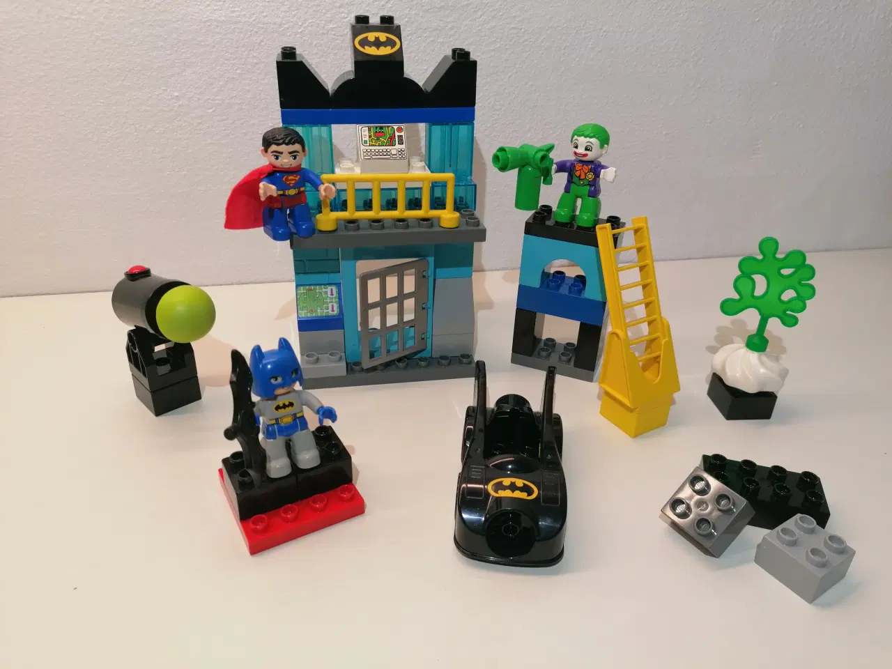 Billede 1 - Duplo Batman, Joker, Superman, Batman, Kanon samt 