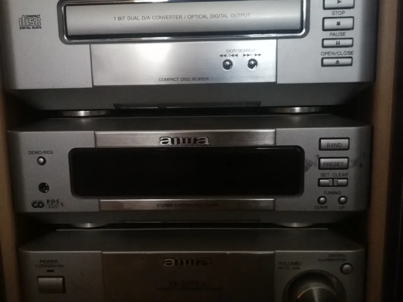 Billede 2 - Aiwa mini stereoanlæg.