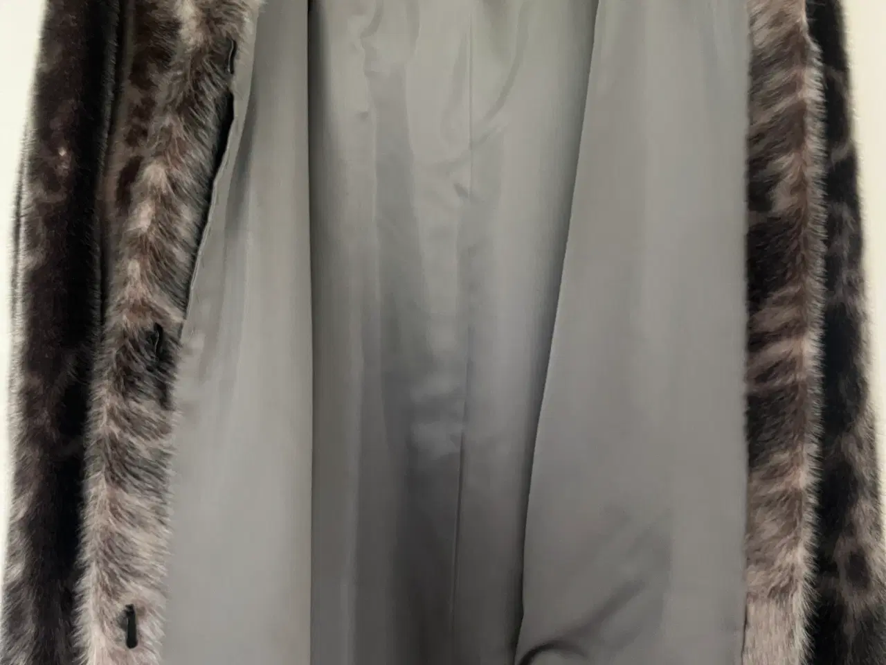 Billede 4 - Sælskindspels jakke/frakke