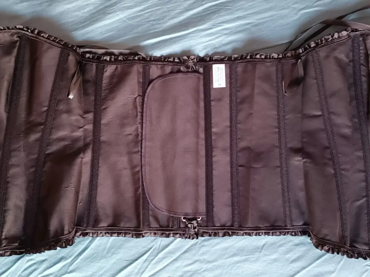 Billede 3 - Sort brokade korset