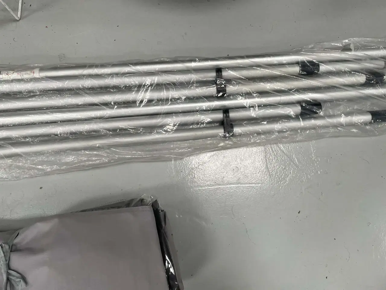 Billede 3 - Markise m 1 side og gulvtæppe