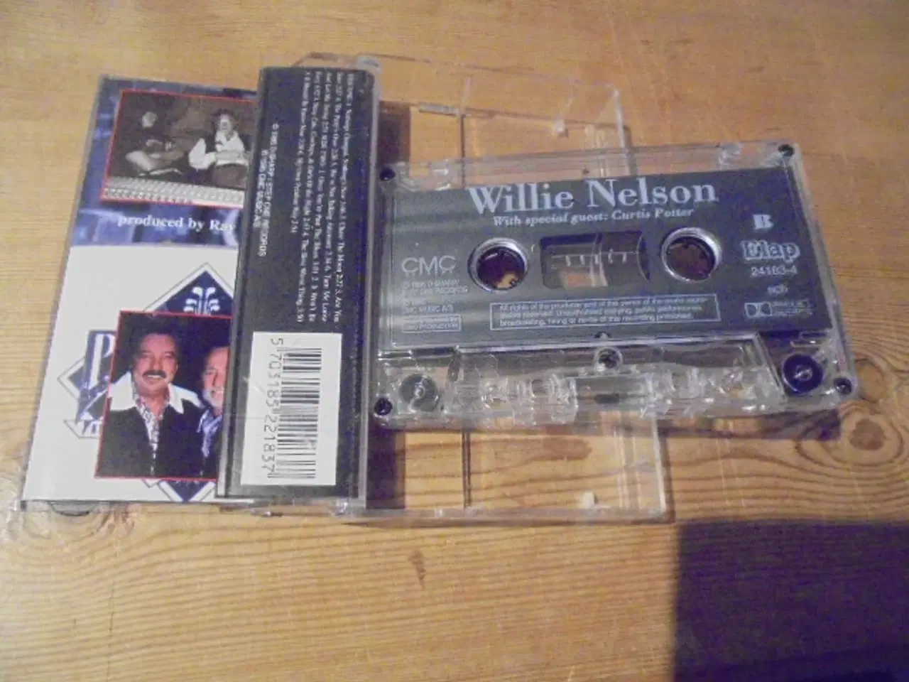 Billede 2 - MC – Willie Nelson – Six Hours at Pedernales