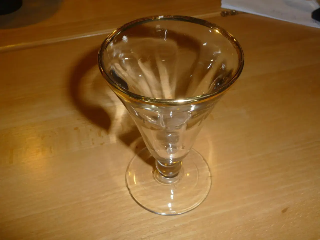 Billede 2 - glas med guld kant